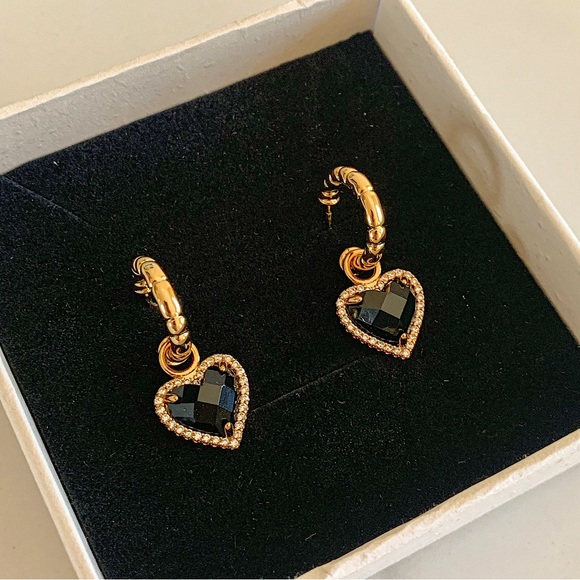 Black onyx earrings,dangle heart earrings,heart shaped earrings, heart earrings - Picture 6 of 12